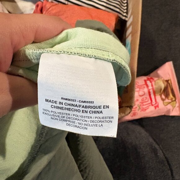 Nike Tech Pack Packable Cropped Green Hoodie - Picture 8 of 8